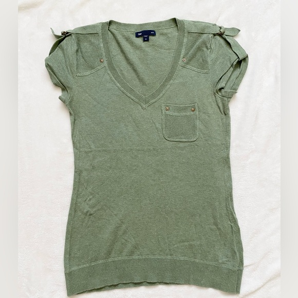 ⭐️ GAP Green Short Sleeve V-neck Sweater XS - Picture 2 of 13